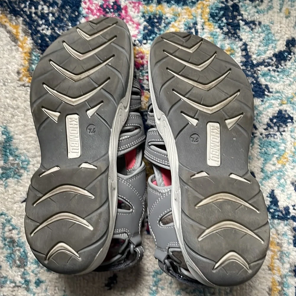 Khombu Gray and Pink Sport Sandals